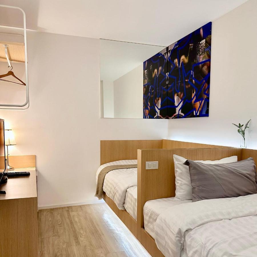 E11 Hotel - Bts Punnawithi Bangkok Eksteriør billede